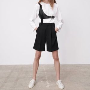 Zara Bermuda pleated short